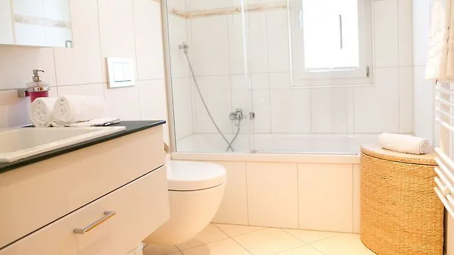 Herbi アパート *